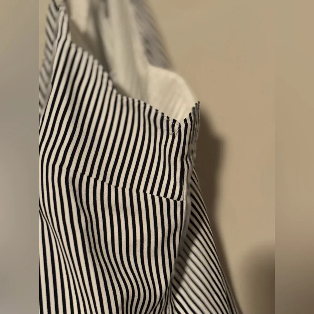 NWT J. Crew Navy & White Striped Scalloped Top Camisole - Picture 7 of 13